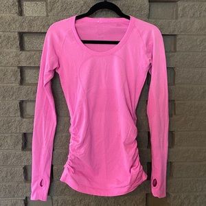 Lululemon Swiftly Tech long sleeve w/ ruched side